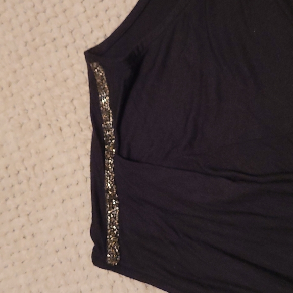 Black top with beaded detail on shoulder - Picture 2 of 3